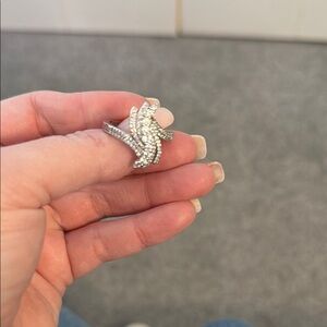Elegant Silver Women's Ring